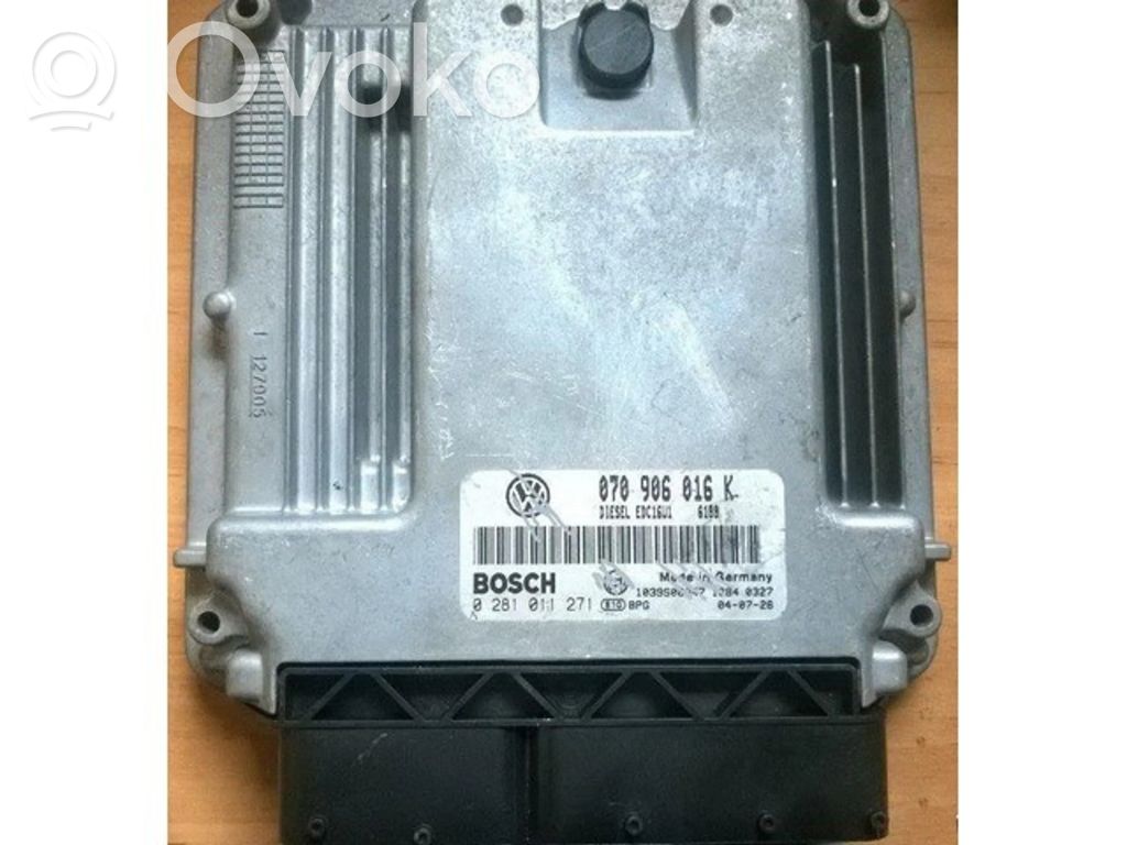 Volkswagen Transporter - Caravelle T5 Unitate control motor/modul ECU 