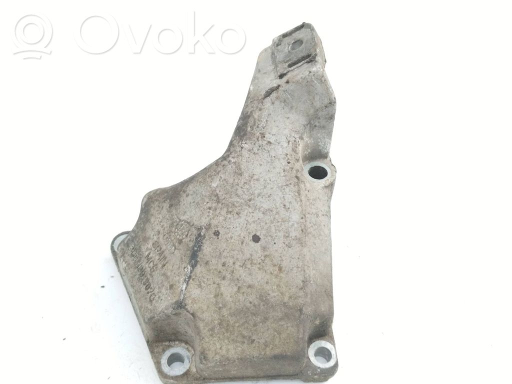Audi A6 S6 C5 4B Engine mounting bracket 