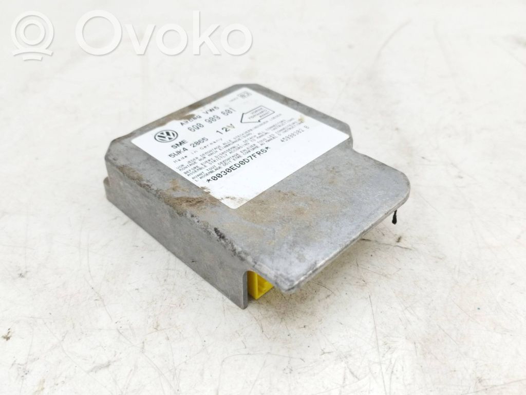 Volkswagen Polo III 6N 6N2 6NF Airbag control unit/module 