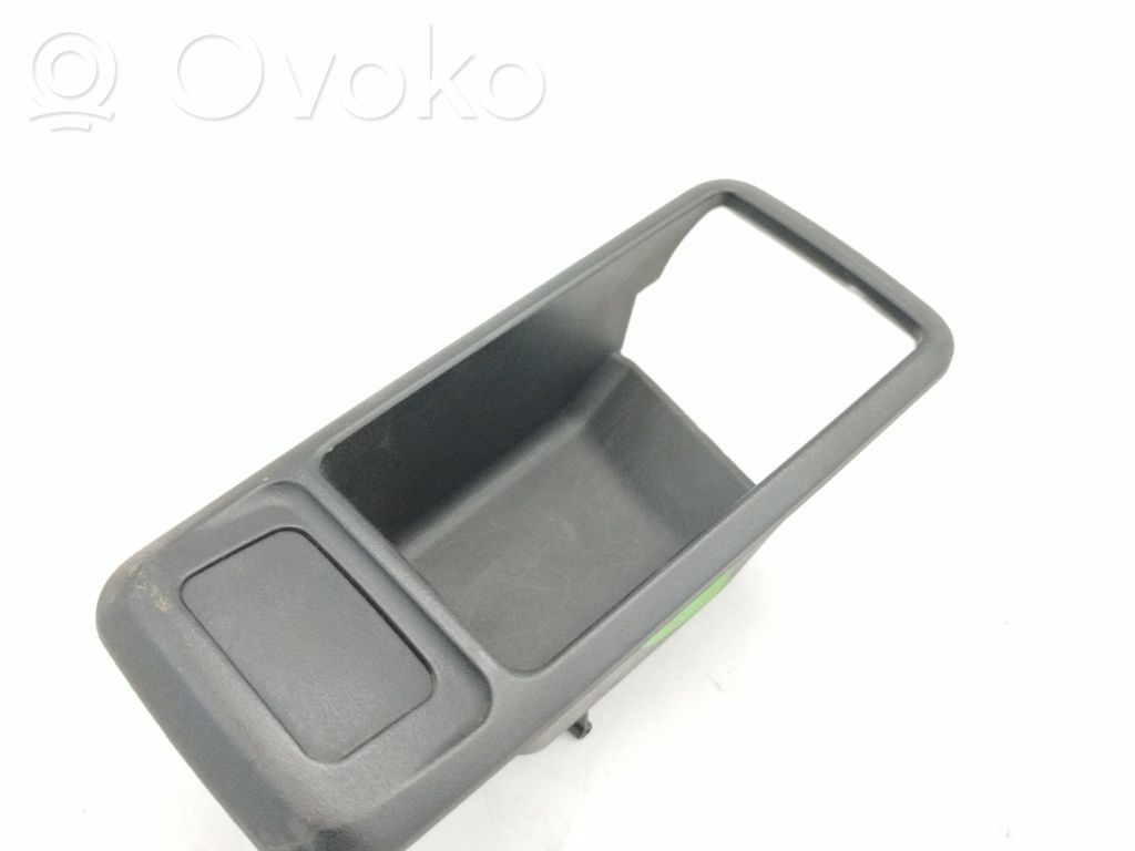 Ford Focus Rear door window switch trim 