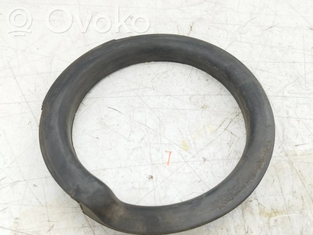Coil spring mount   31331091867,1091867