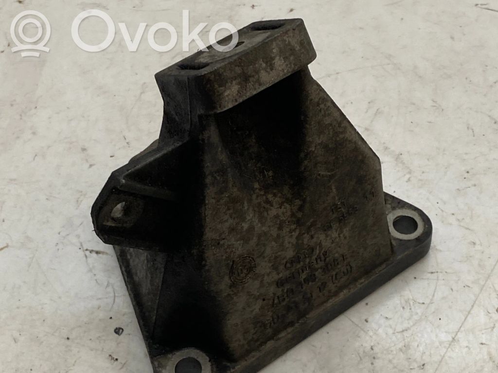 Audi A6 S6 C5 4B Engine mounting bracket 