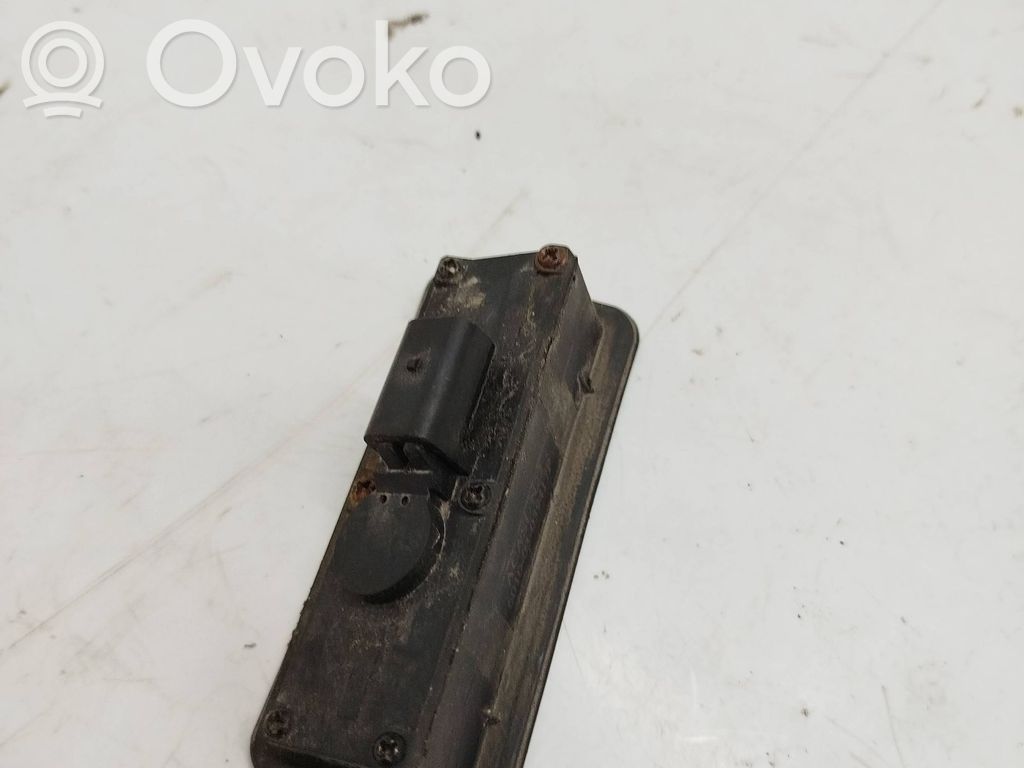 Ford Mondeo MK IV Tailgate opening switch 