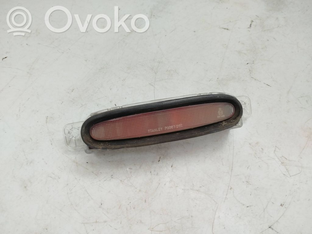 Mazda 3 I Third/center stoplight 
