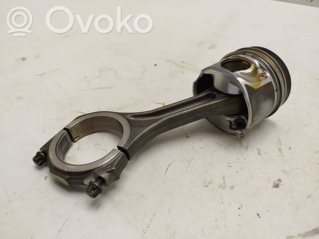 Volkswagen Phaeton Piston with connecting rod 