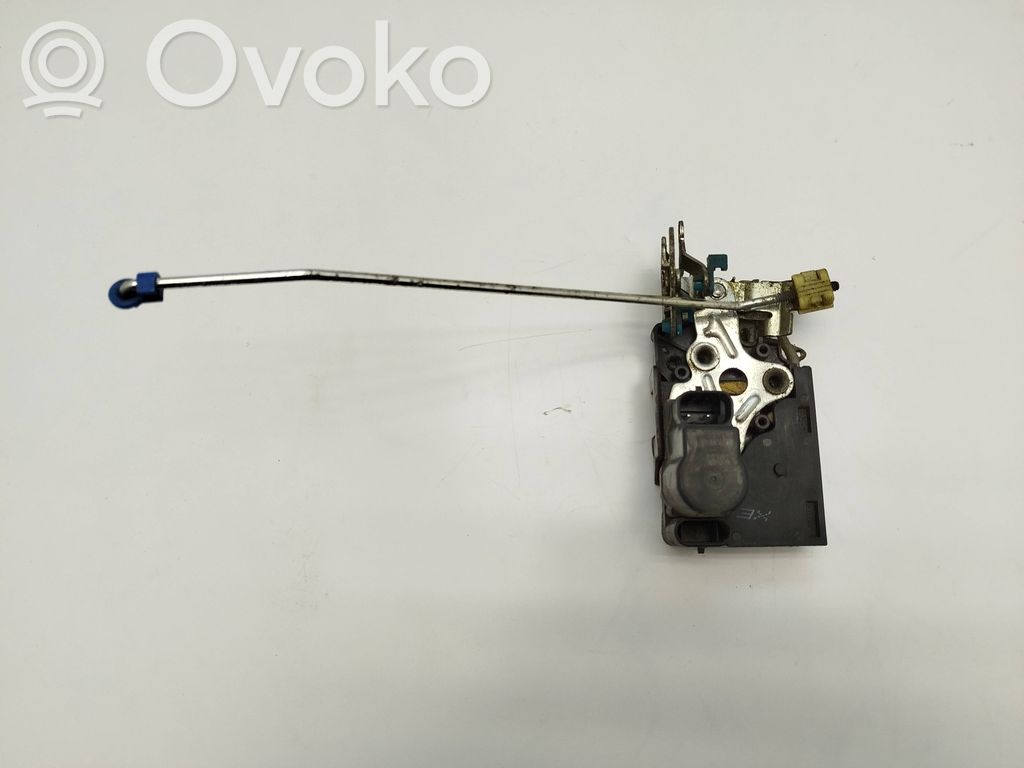 Chevrolet Lacetti Priekšpusē slēdzene 