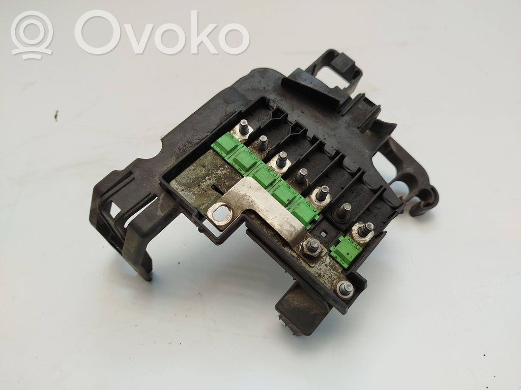 Skoda Fabia Mk2 (5J) Fuse module 