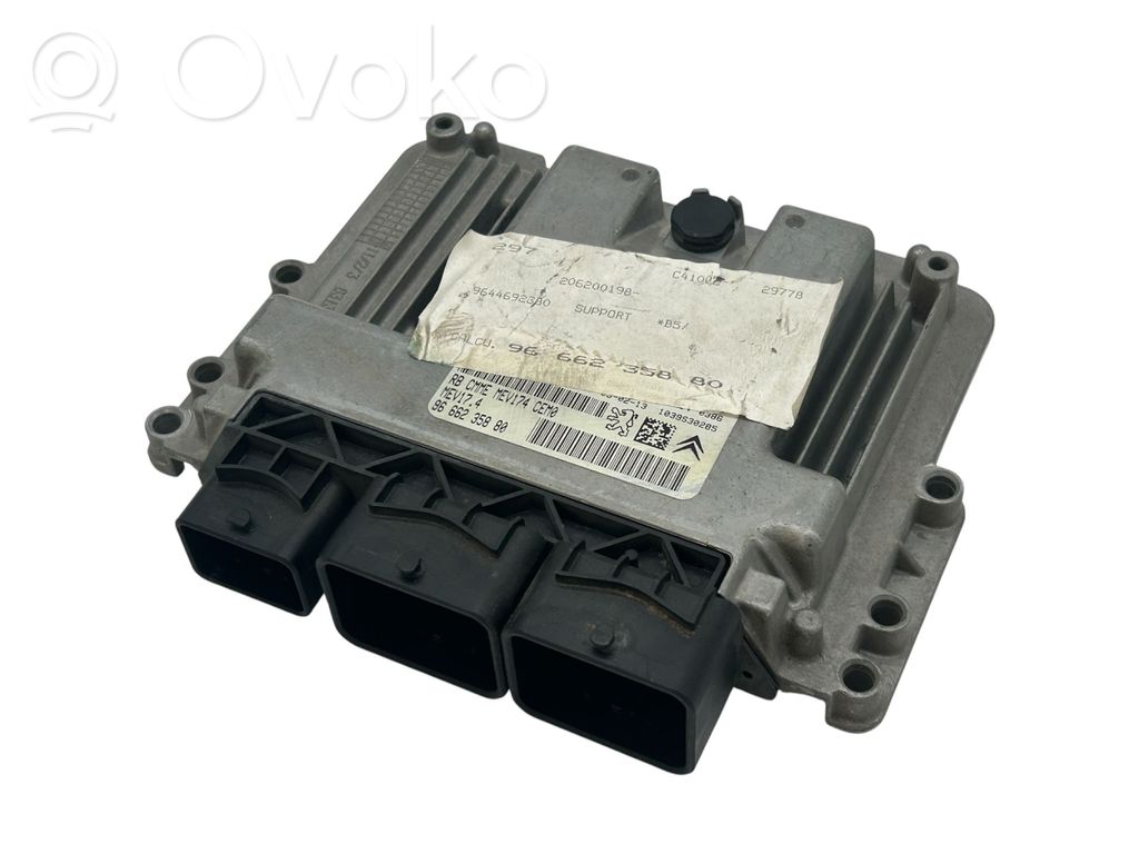 Citroen C4 Aircross Engine control unit/module 