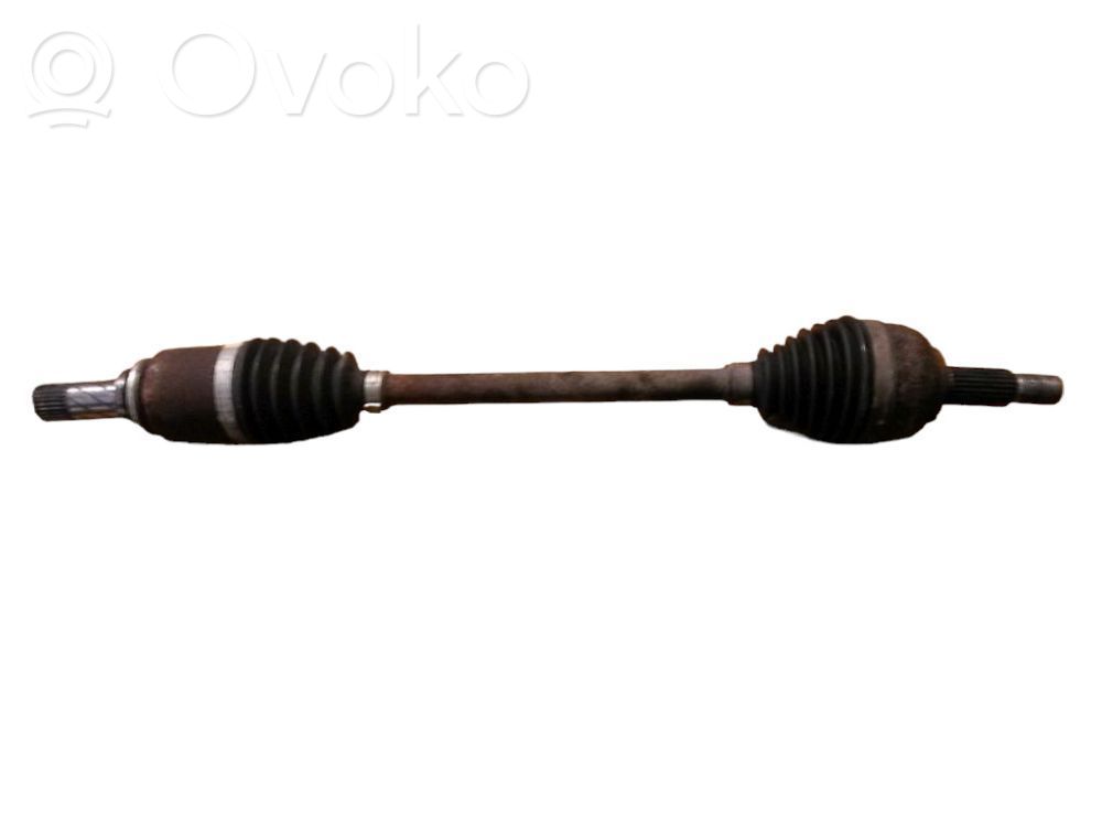 Etuvetoakseli