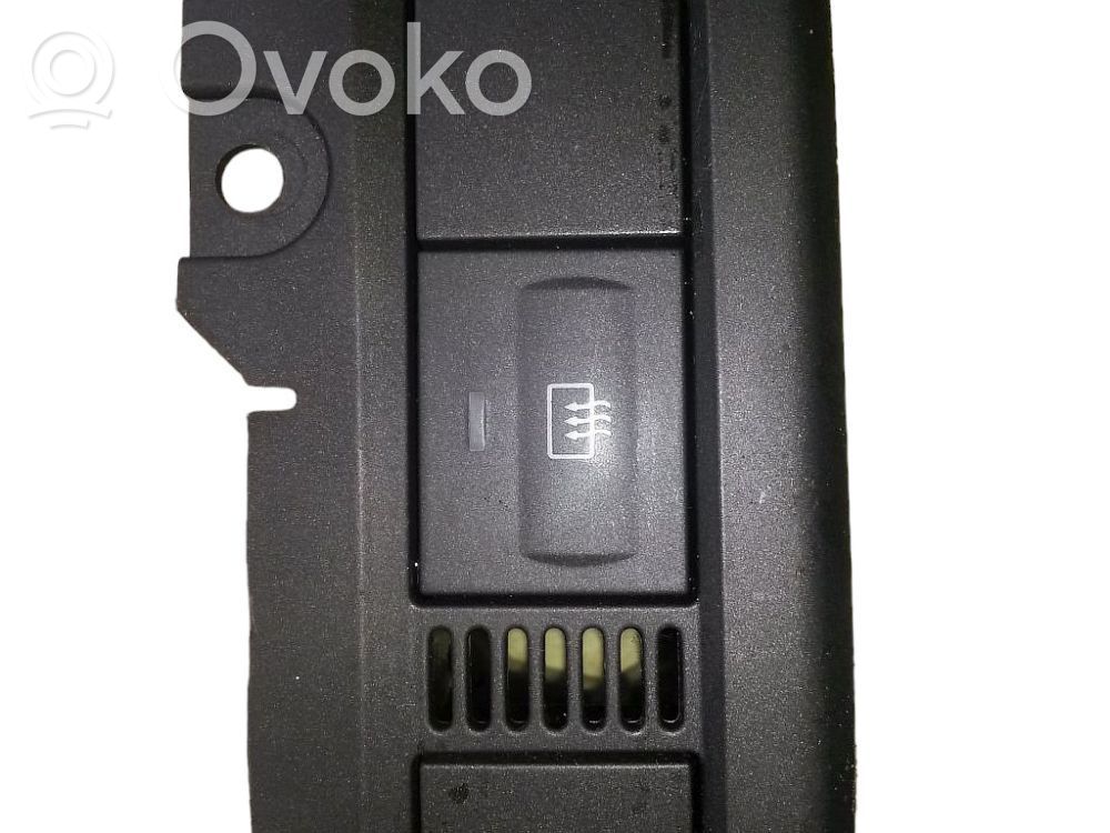 Windscreen/window heater switch