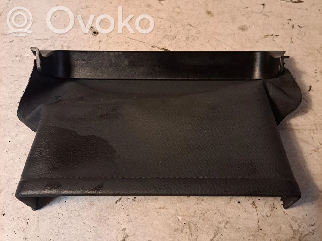 Steering wheel trim   7034117