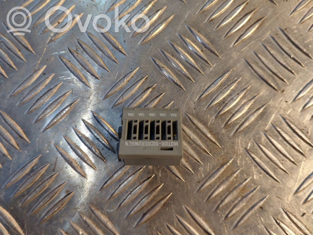 BMW 5 E60 E61 Other relay 
