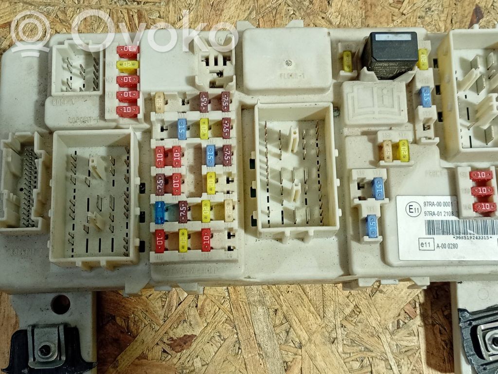 Ford Focus Fuse module 