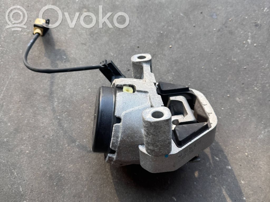 Audi A6 C7 Engine mount bracket 