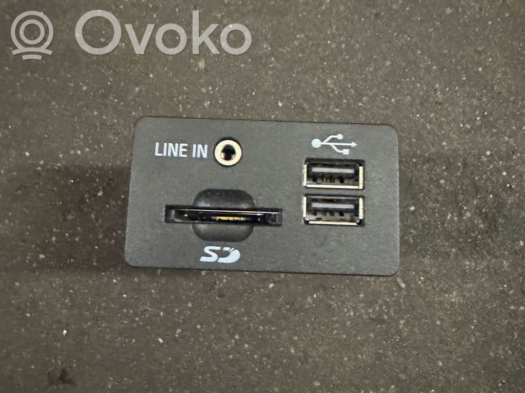 Ford S-MAX USB socket connector 