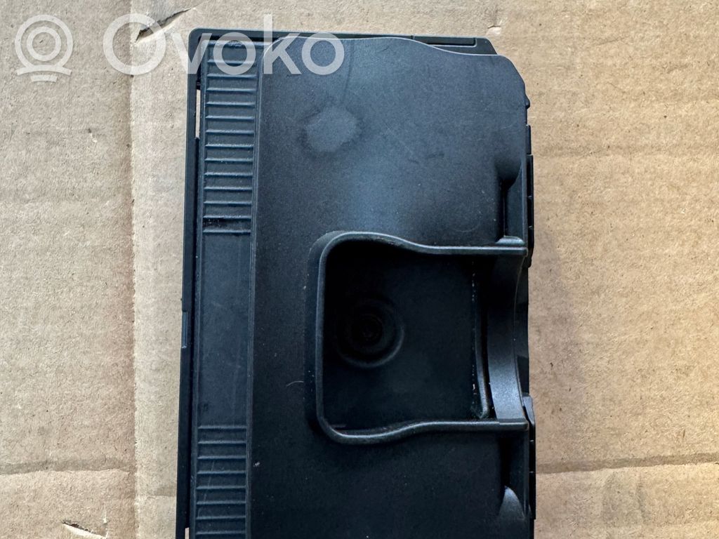 Wireless charging module   8782147