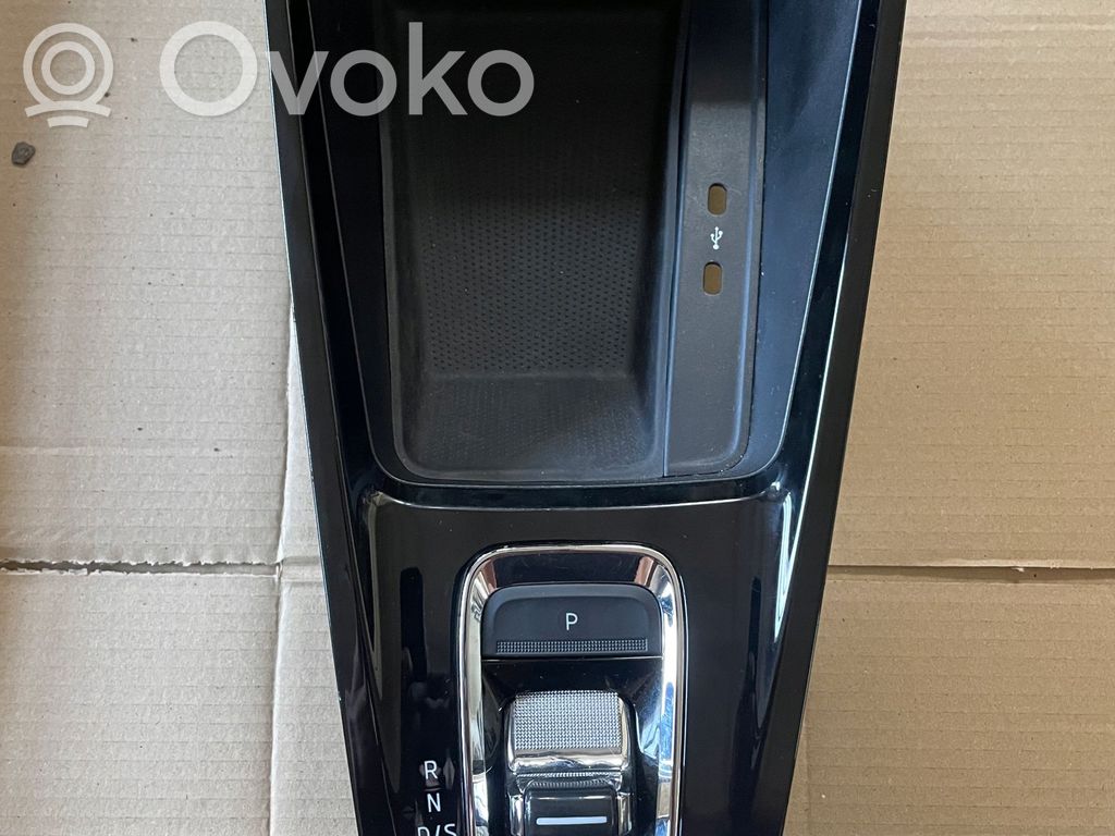 Skoda Octavia Mk4 Panel radia 