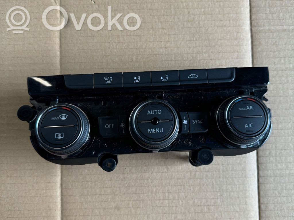 Volkswagen Golf VII Climate control unit 
