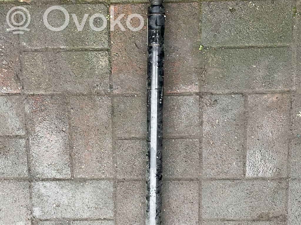 Alfa Romeo Stelvio Etukardaaniakseli 