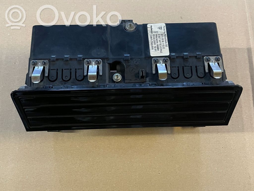 Porsche Panamera (971) Dashboard side air vent grill/cover trim 