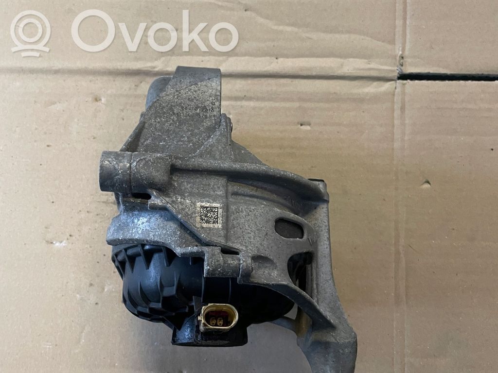Audi Q7 4M Engine mount bracket 