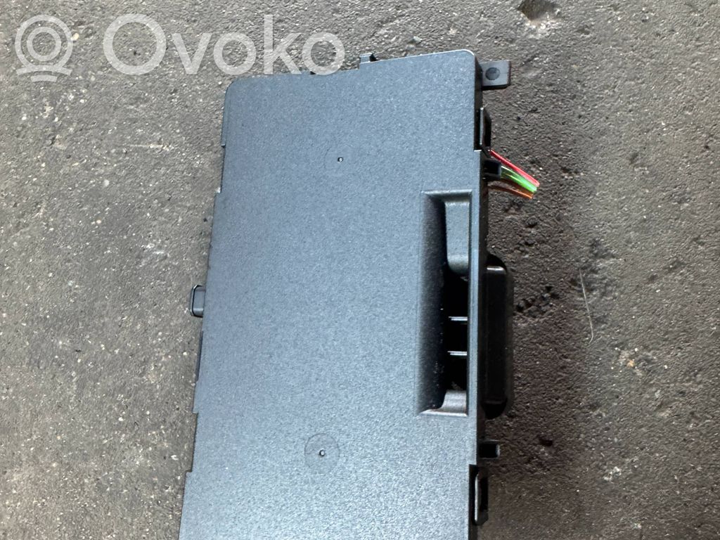 BMW 5 G60 G61 Wireless charging module 