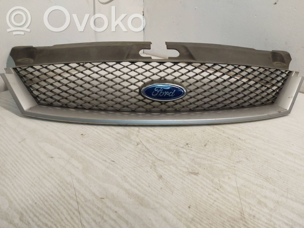 Ford Mondeo Mk III Front bumper upper radiator grill 