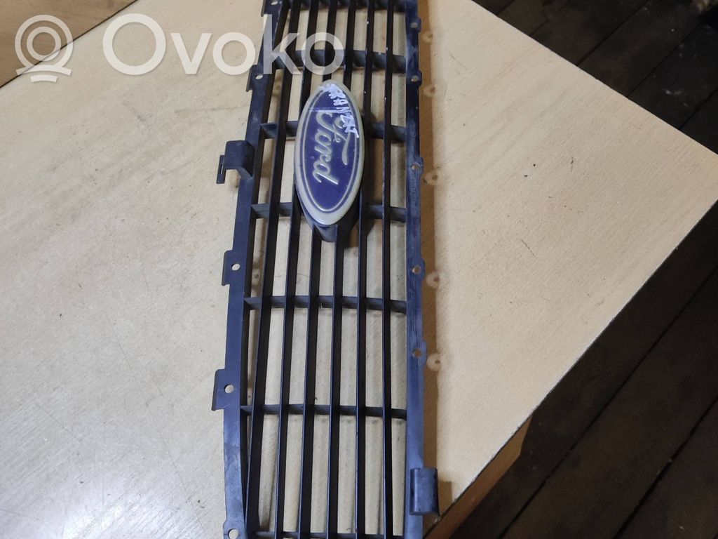 Ford Transit Grotelės priekinės 