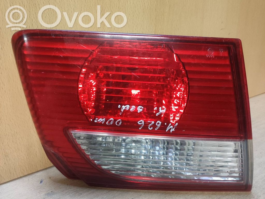 Mazda 626 Galinis žibintas dangtyje 