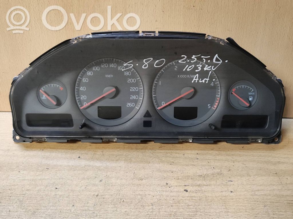 Volvo S80 Speedometer (instrument cluster) 