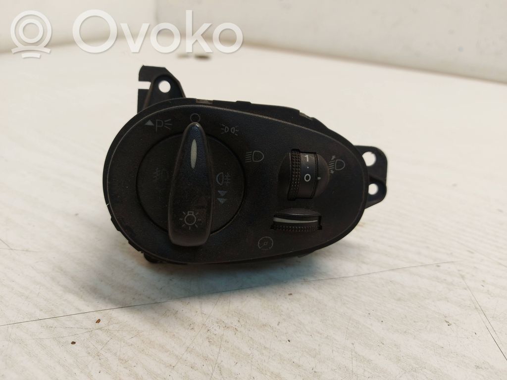 Ford Focus Lukturu slēdzis 