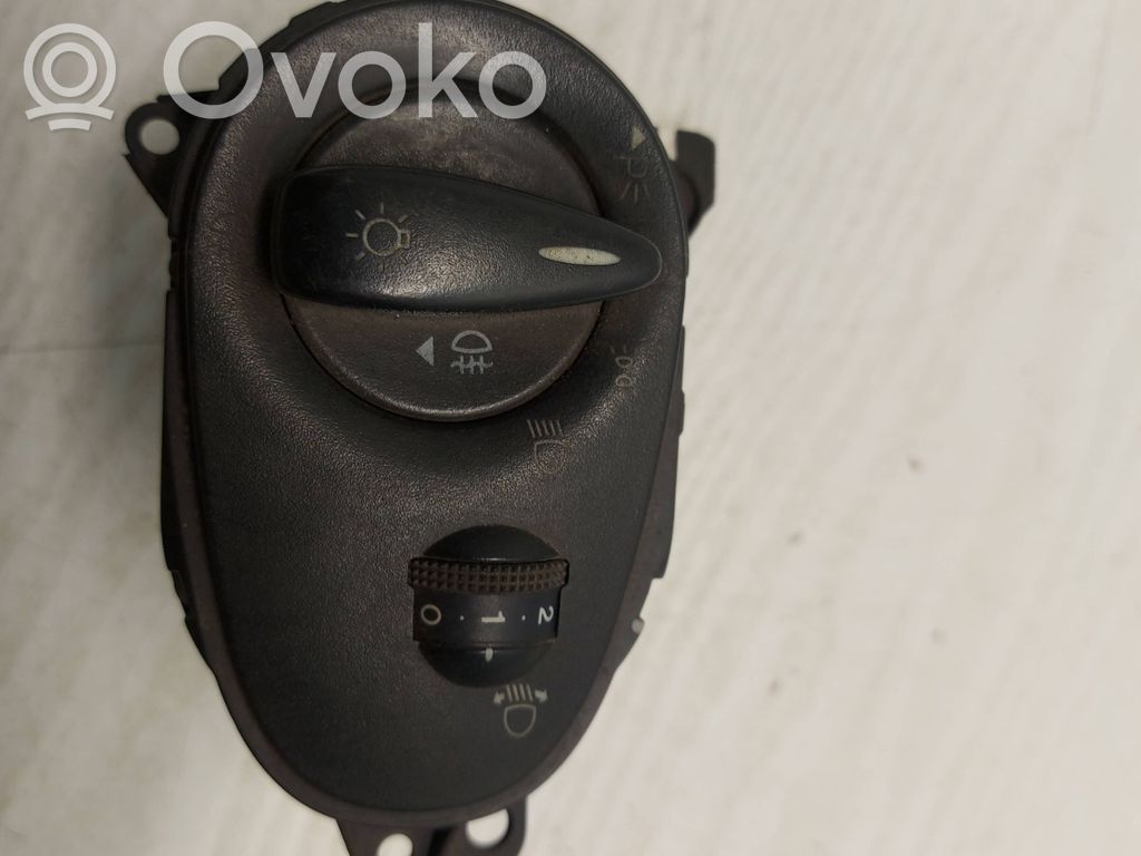 Ford Focus Light switch 