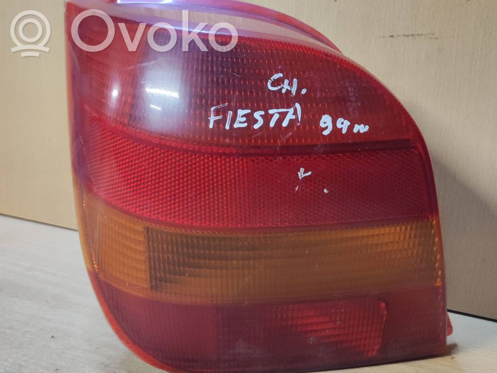 Ford Fiesta Galinis žibintas kėbule 