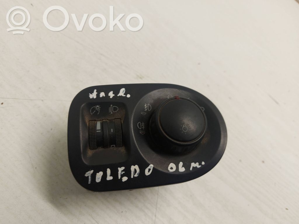 Seat Toledo III (5P) Light switch 