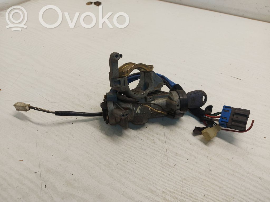 KIA Carnival Užvedimo spynelė 