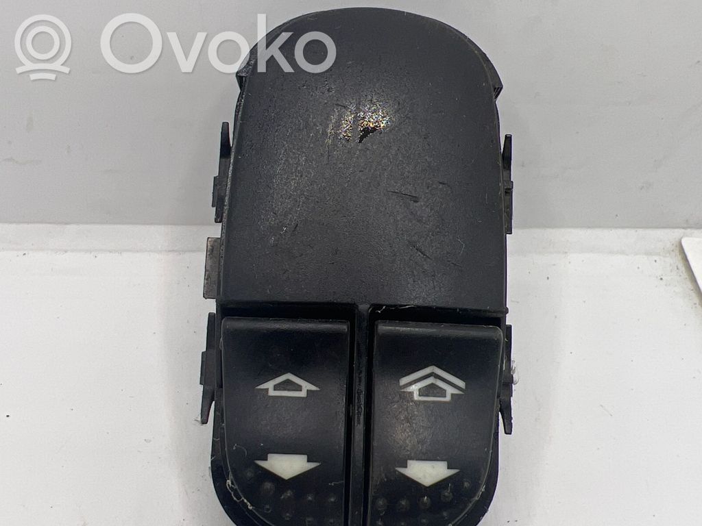 Ford Focus Electric window control switch 