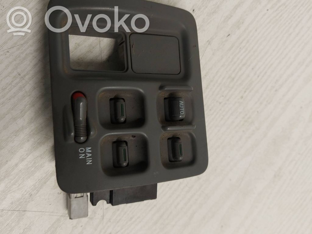 Honda CR-V Electric window control switch 
