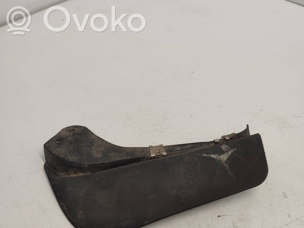 Eturoiskeläppä   4L0807514A