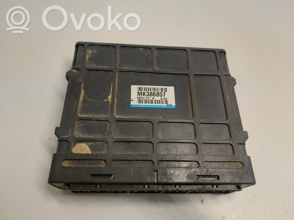 Mitsubishi Pajero Engine control unit/module 