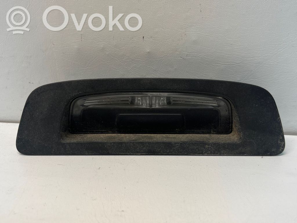 Opel Astra K Przełącznik / Przycisk otwierania klapy bagażnika 