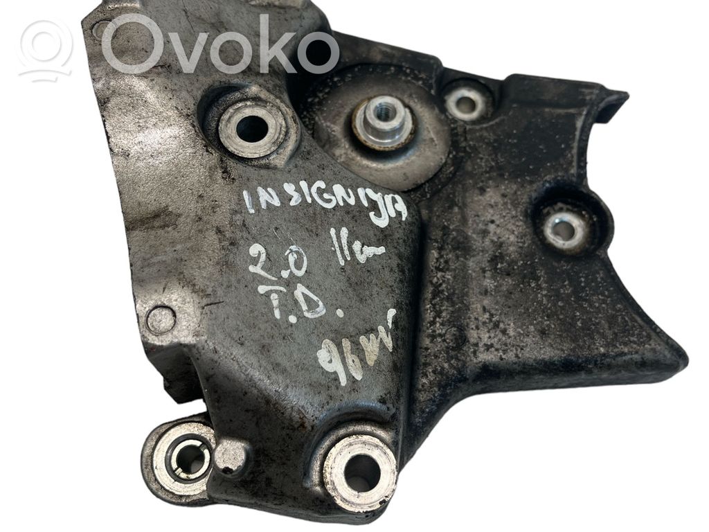 Engine mounting bracket   428702815