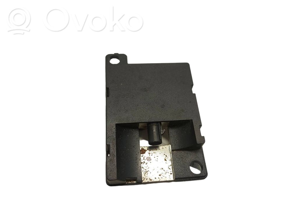 Antenas pastiprinātājs   6928461