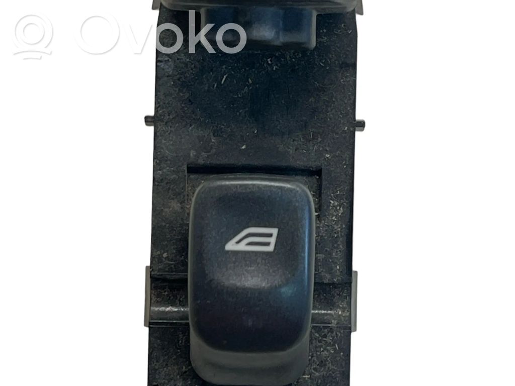Volvo S40, V40 Electric window control switch 
