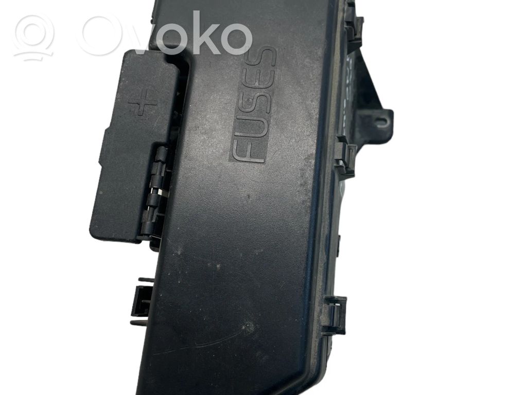 Volvo V70 Juego de caja de fusibles 