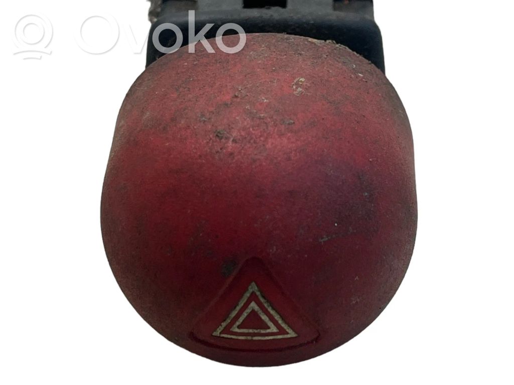 Renault Twingo I Hazard light switch 