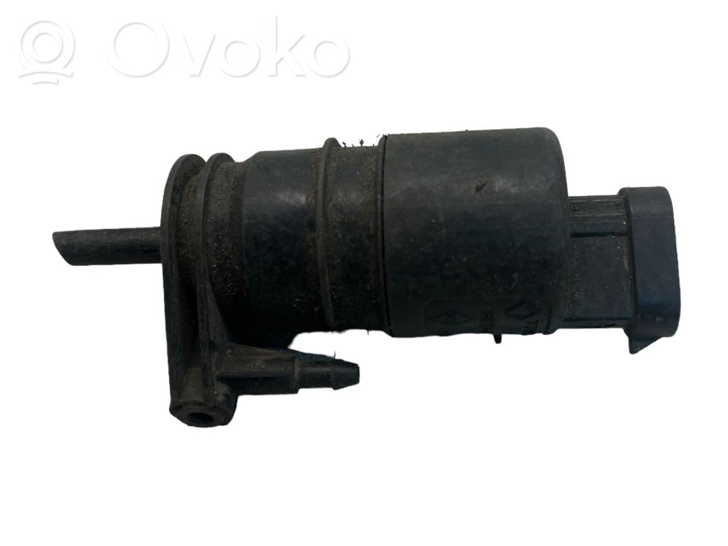 Renault Megane I Windscreen/windshield washer pump 