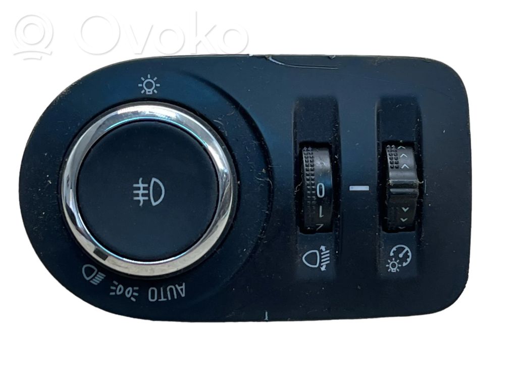 Opel Astra K Light switch 