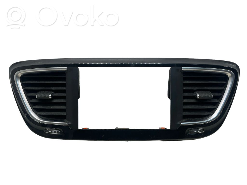 Panel trim   6E0071X9AA,090617,3354265