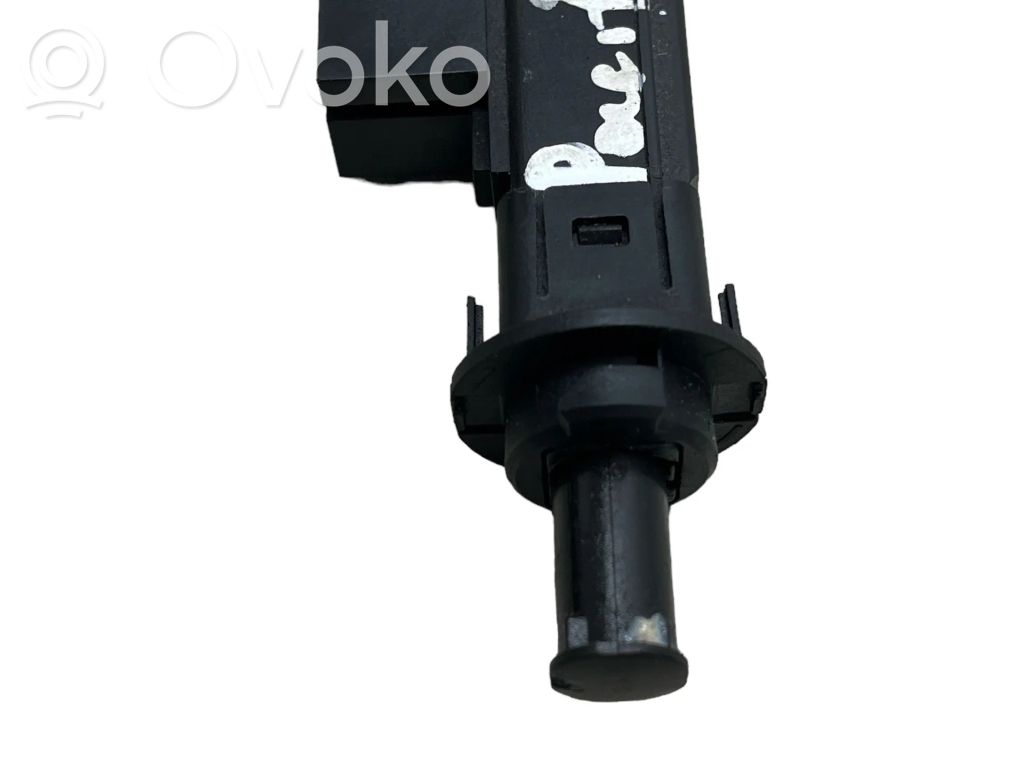 Chrysler Pacifica Brake pedal sensor switch 