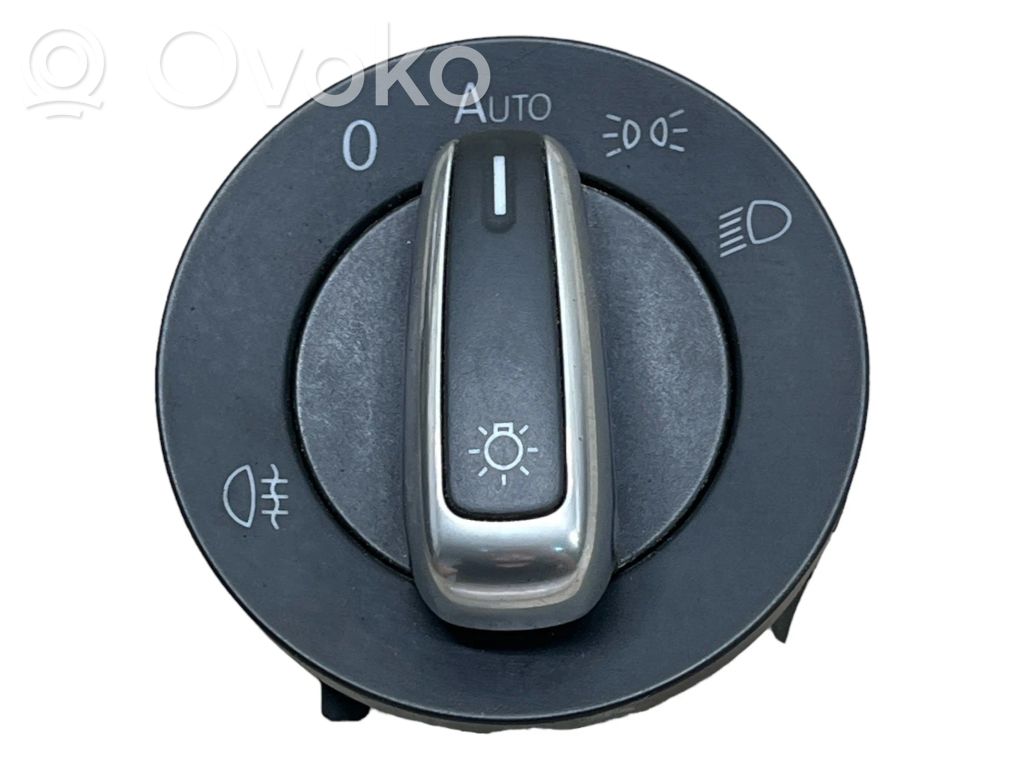 Volkswagen PASSAT CC Light switch 